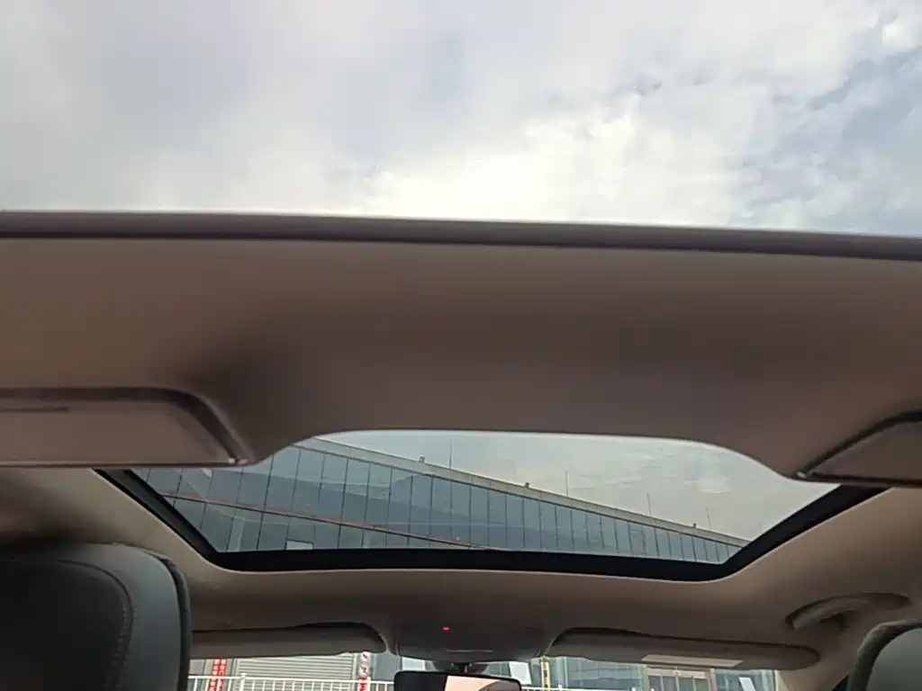 Mercedes-Benz C-Class — миниатюра 18