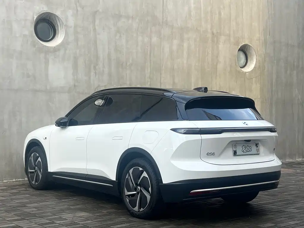 NIO ES6 — миниатюра 6