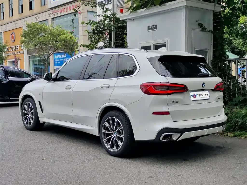 BMW X5 2020 xDrive40i M Sport