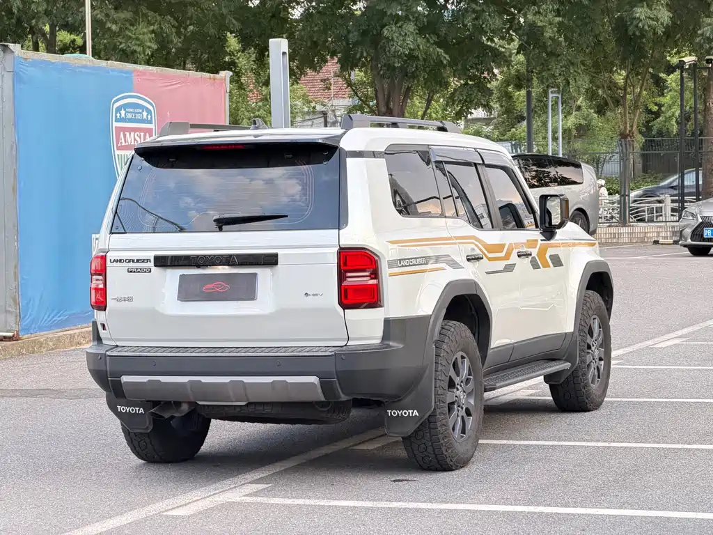 Toyota Prado — миниатюра 7
