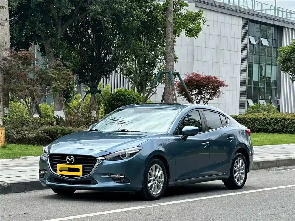 Mazda 3 Axela 2018