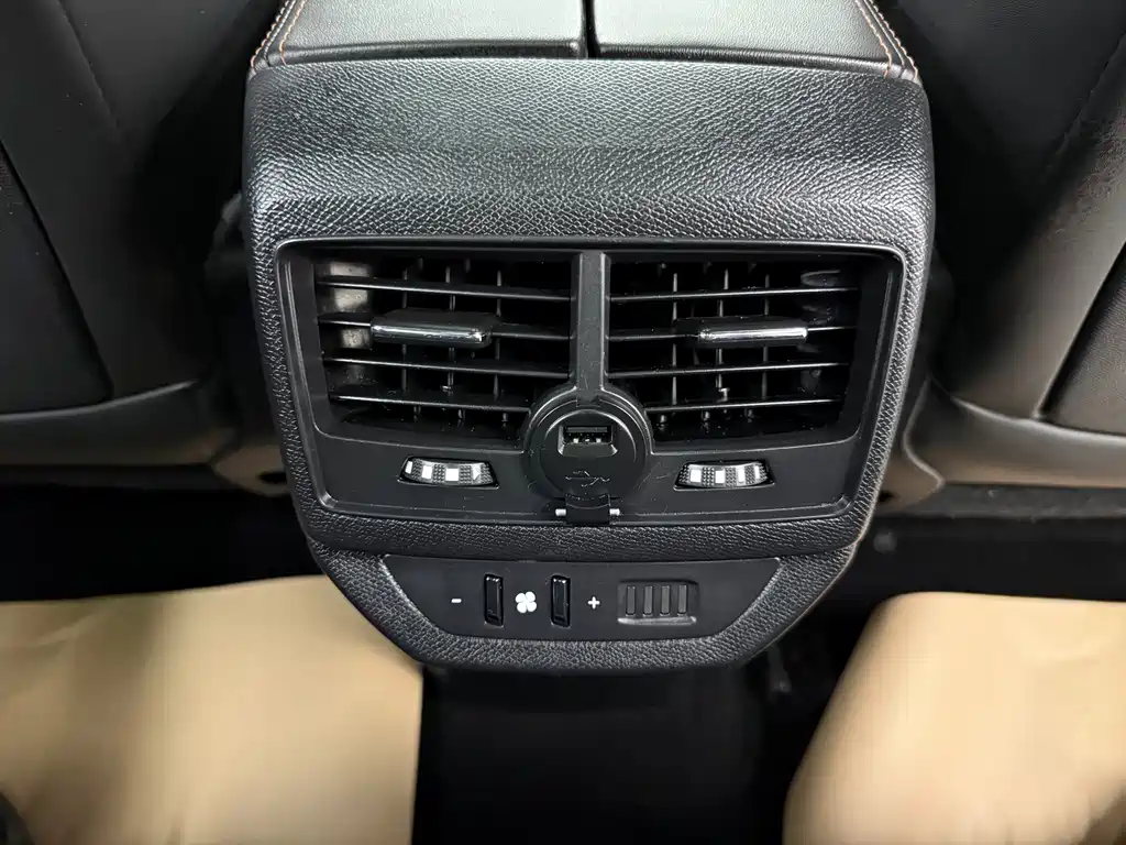 Peugeot 5008 2019 380THP 5 мест Elite