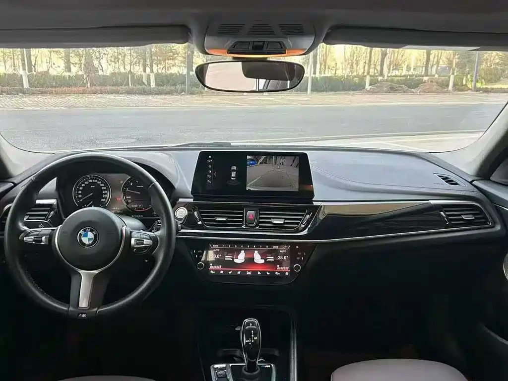BMW 1 Series - фото 8