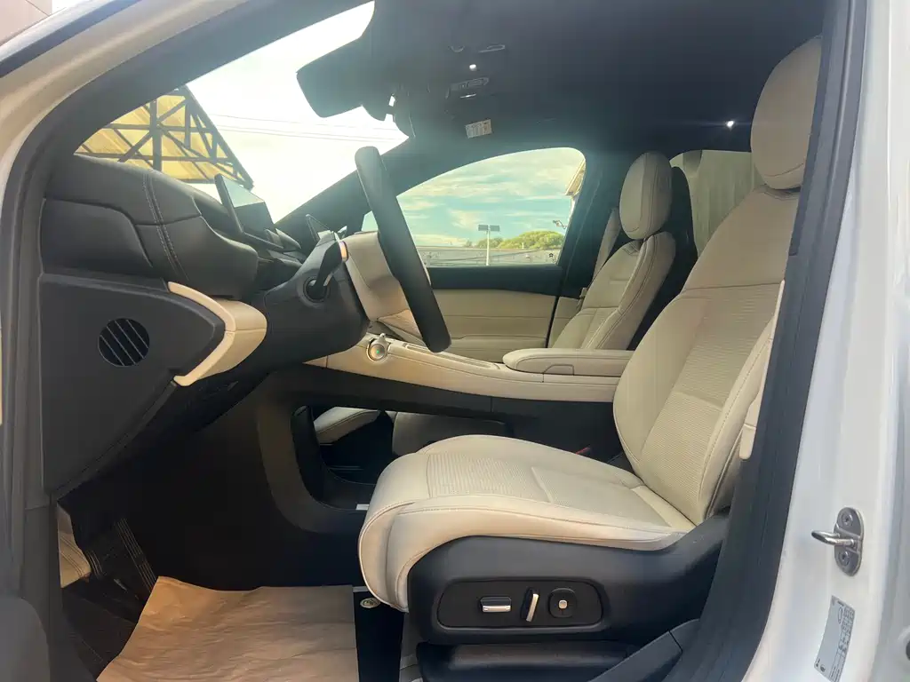 NIO ES6 — миниатюра 12
