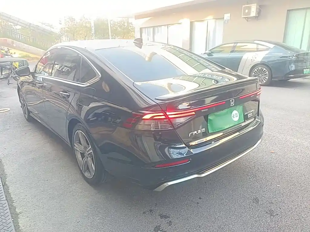 Honda Accord — миниатюра 5