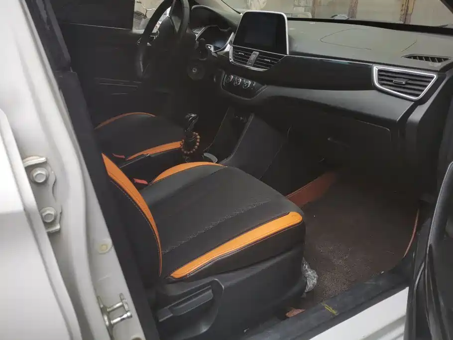 Baojun 310 — миниатюра 8
