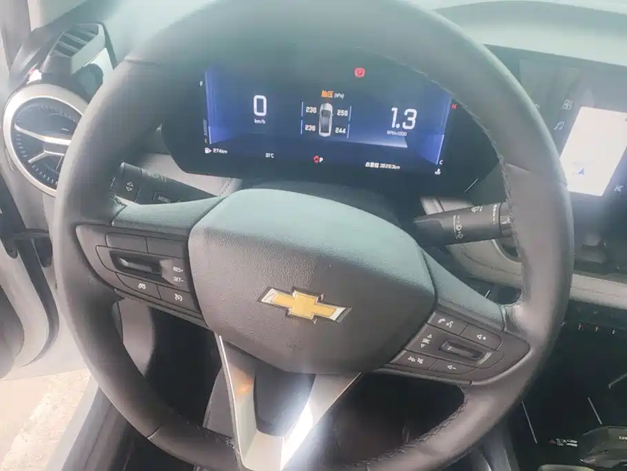 Chevrolet Monza — миниатюра 15