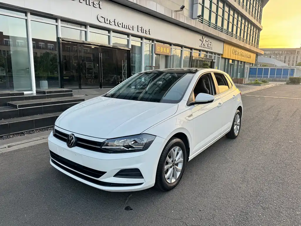 Купить Volkswagen Polo