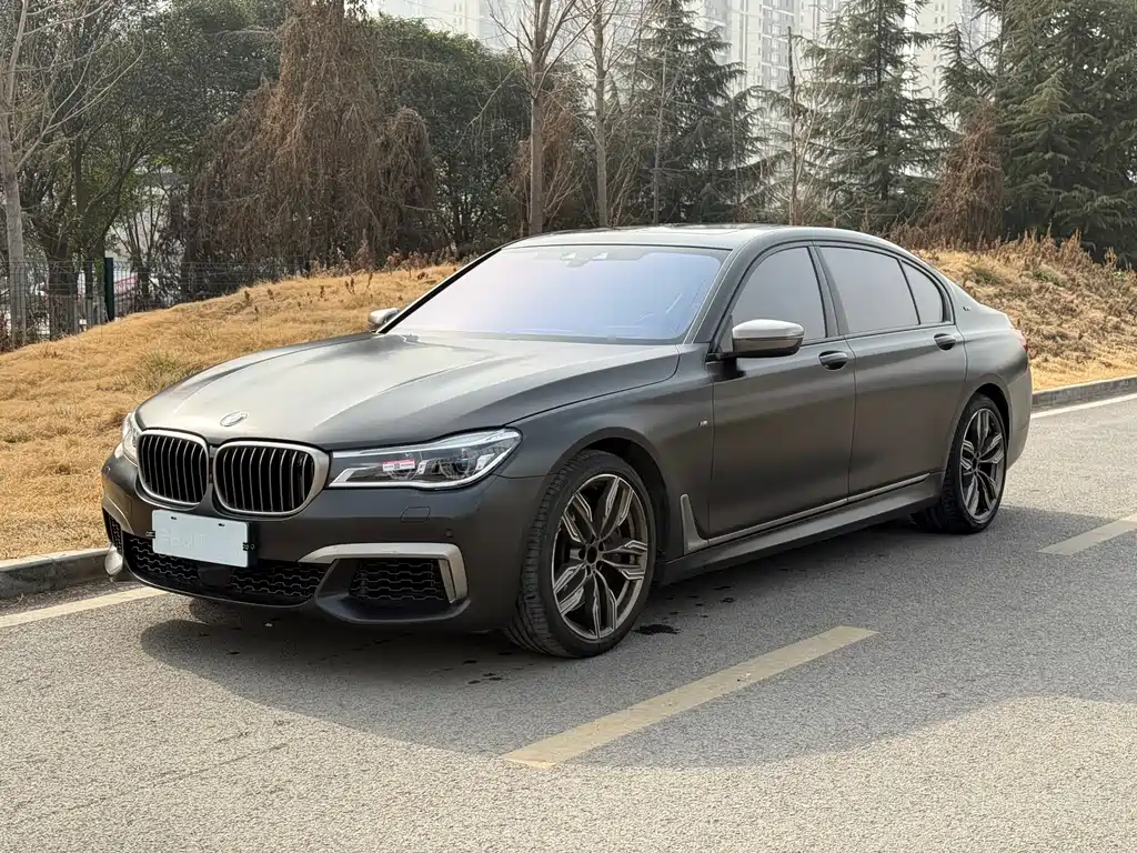 BMW 7 SERIES