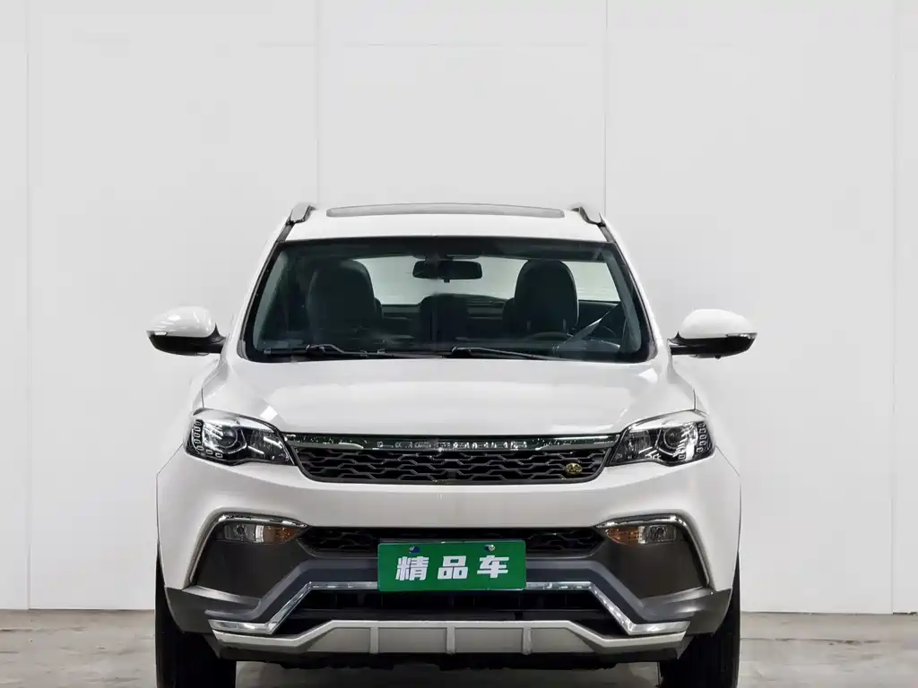 Changfeng CS10 2015 2.0T MT