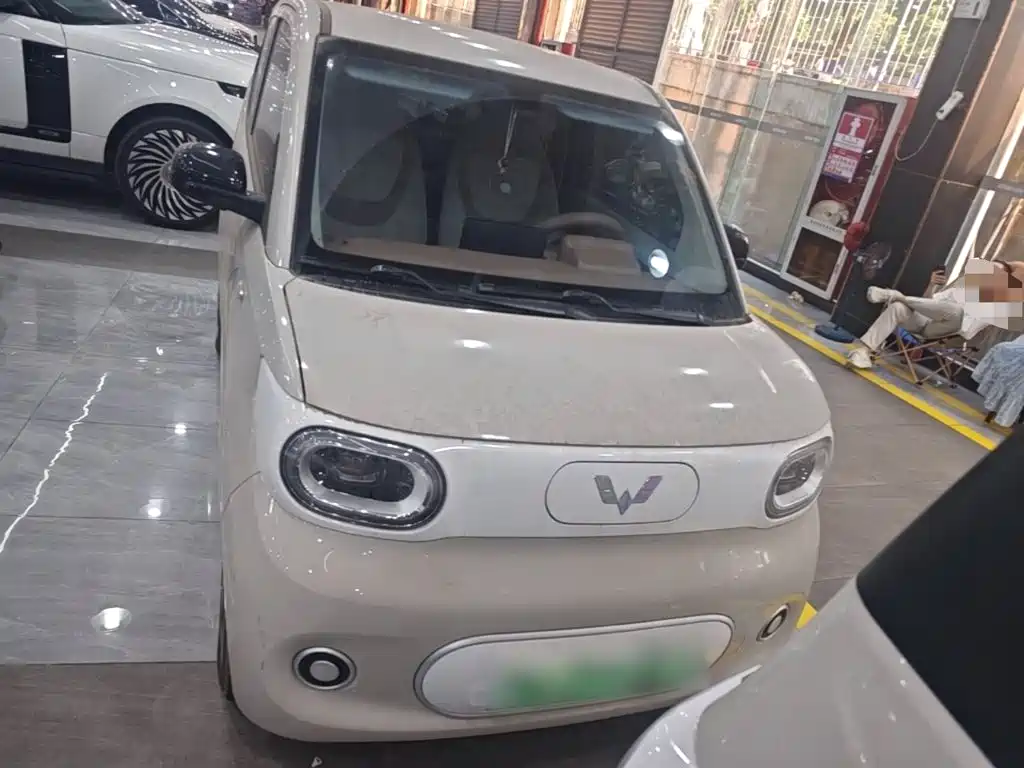 Wuling MINIEV — миниатюра 3