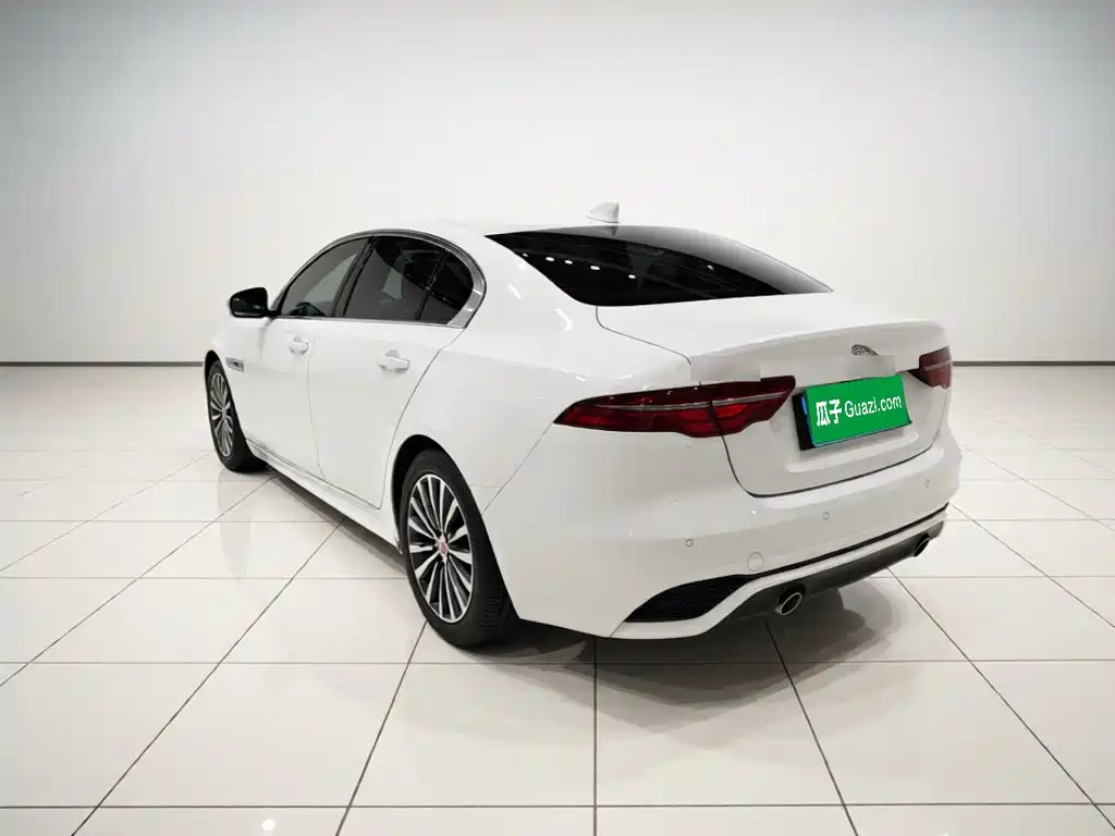Jaguar XEL — миниатюра 4