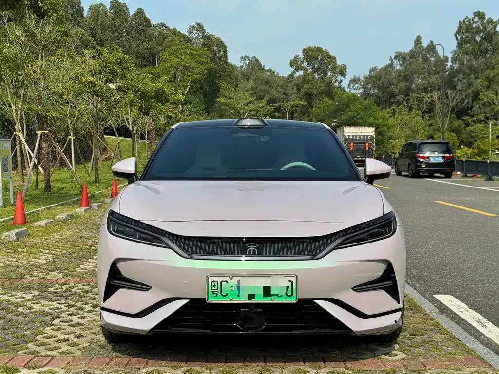 BYD L EV — миниатюра 2