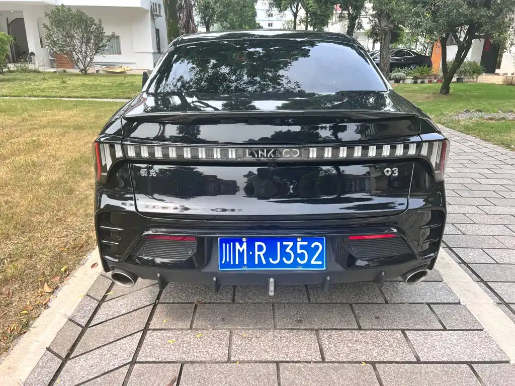 Lynk & Co 03 — миниатюра 6