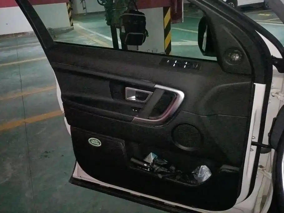 Land Rover Discovery Sport — миниатюра 7