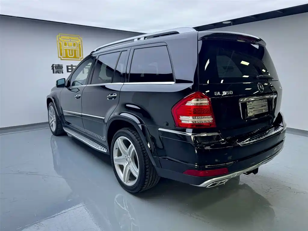 Mercedes-Benz GL 2010 GL 550 4MATIC