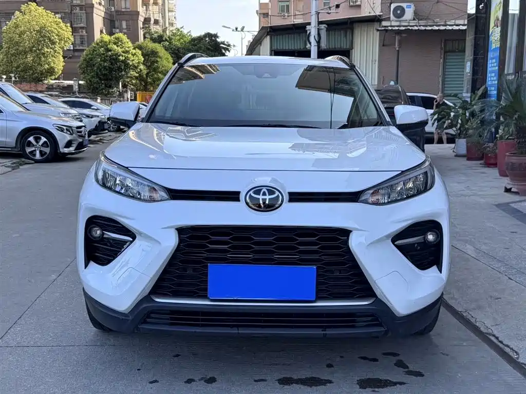 Toyota Wildlander 2021 2.0L CVT Luxury