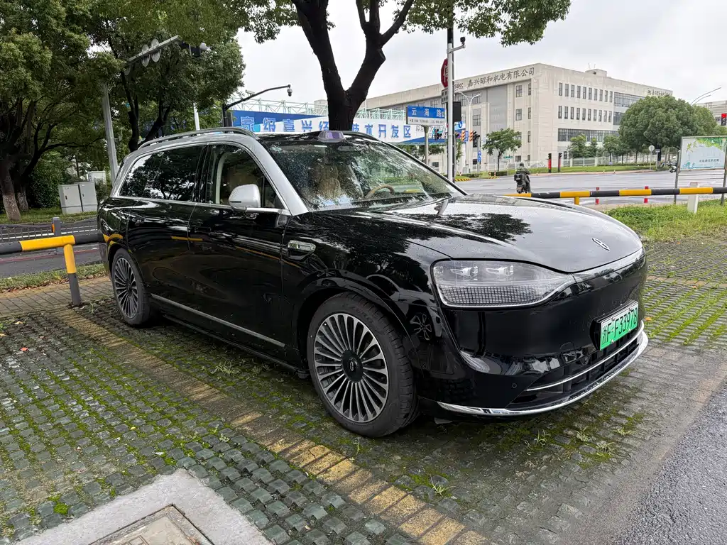 Aito M9 2025 Ultra 52kWh 6 мест (192 ）
