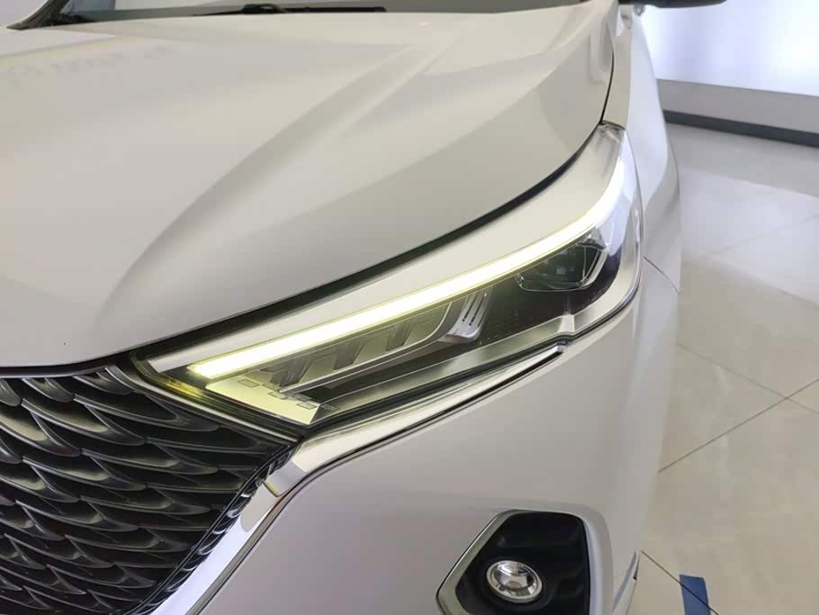 Haval Haval M6 1.5 л 2023 г. Белый, пробег 15700 км