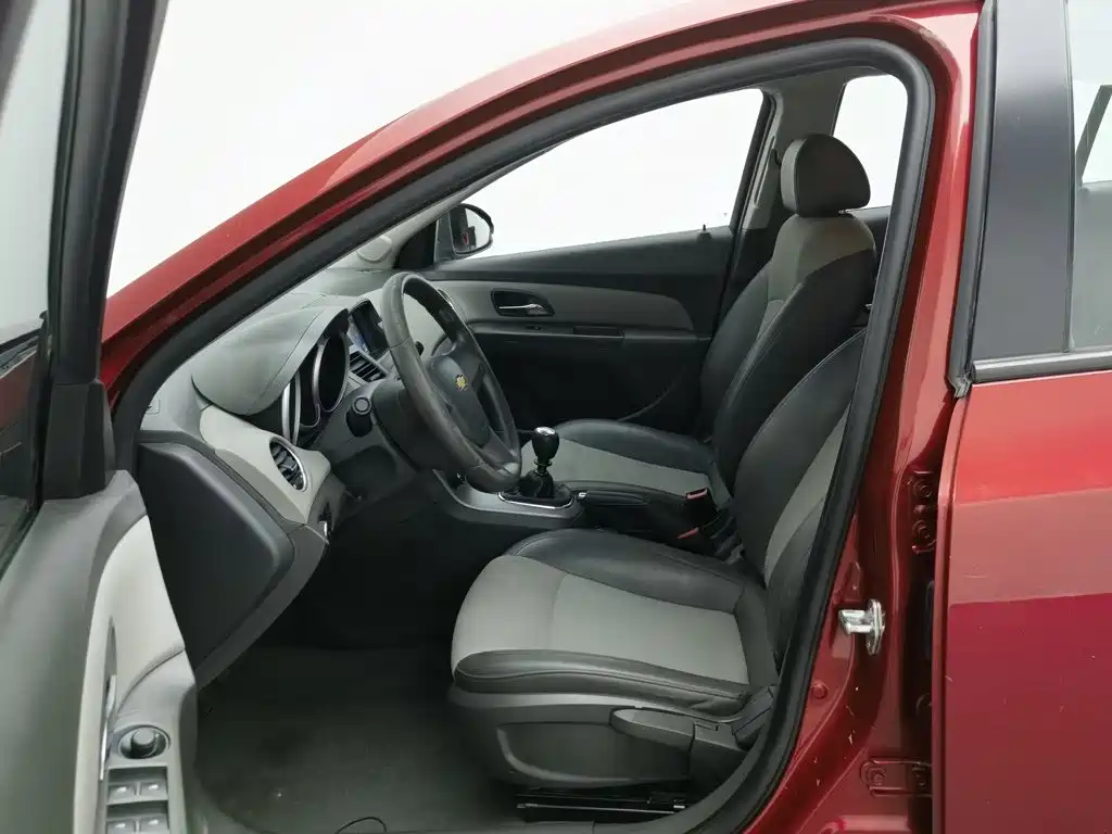 Chevrolet Cruze — миниатюра 10