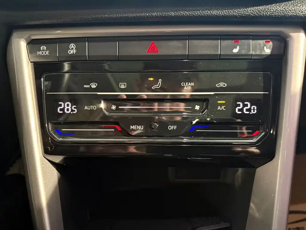 VOLKSWAGEN T ROC EXPLORING SONGS