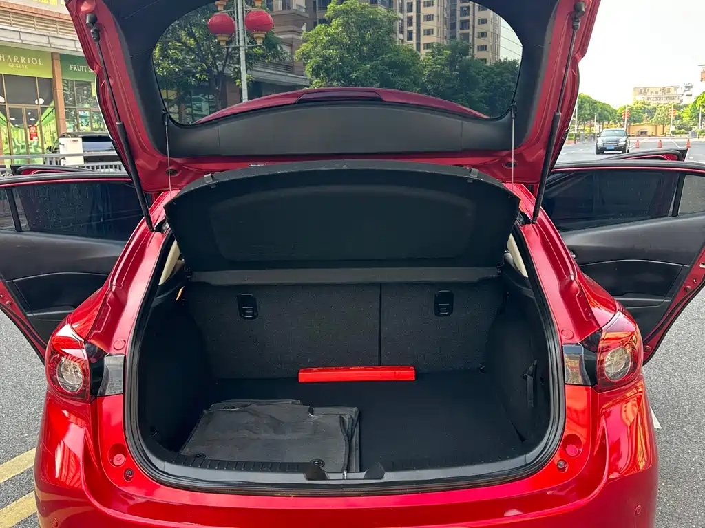 Mazda 3 Axela — миниатюра 13