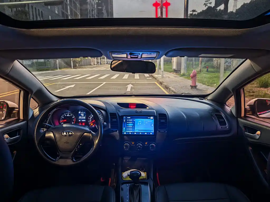 Kia K3 — миниатюра 8