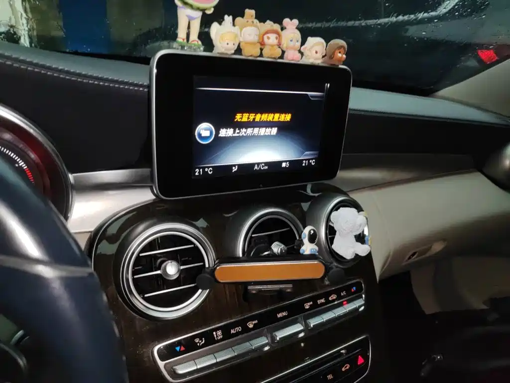 Mercedes-Benz C-Class — миниатюра 6