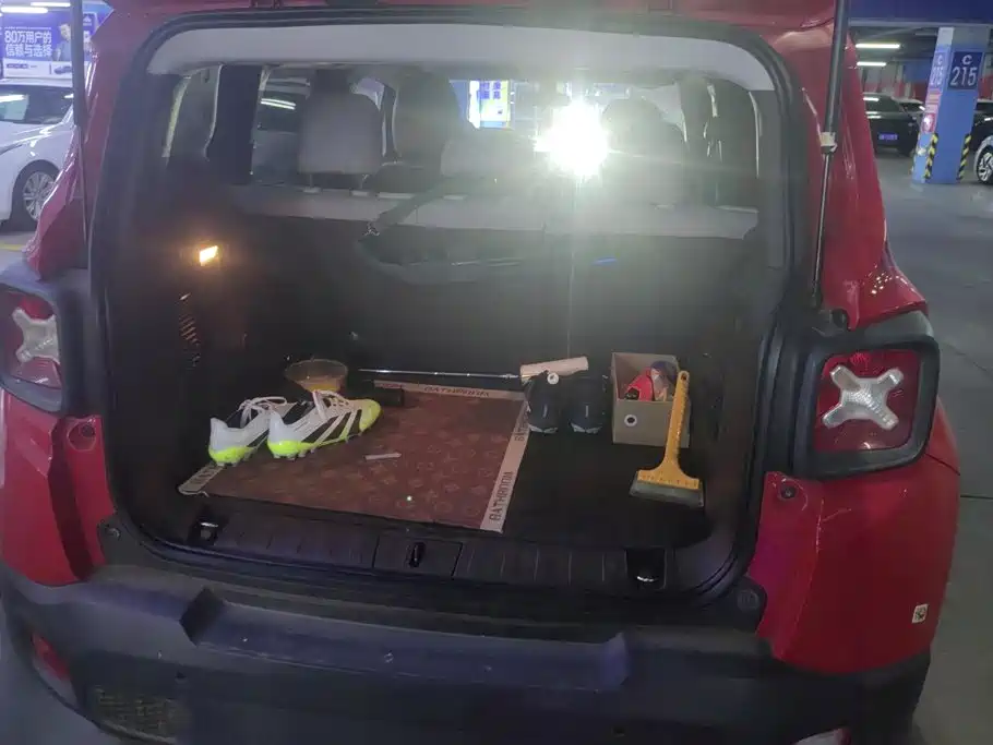 Jeep Renegade — миниатюра 4