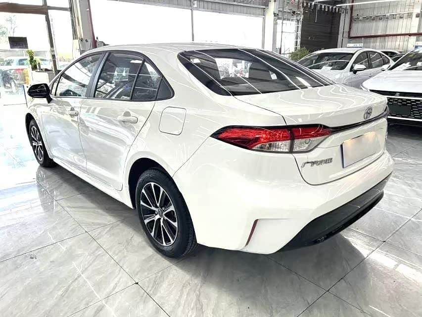 Toyota Levin 1.2 л 2024 г. Белый, пробег 25000 км