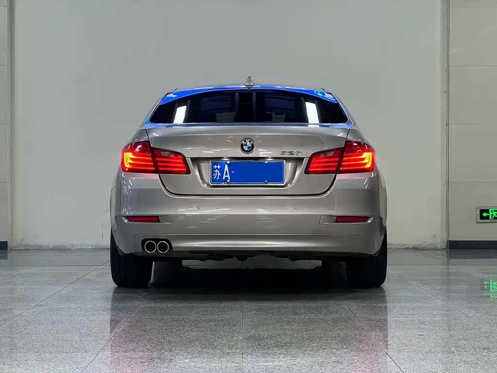 BMW 5 Series (Import) — миниатюра 5