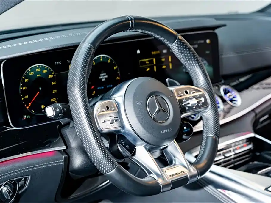 MERCEDES-BENZ AMG GT