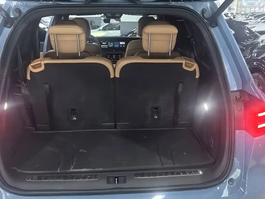 Li Auto Li ONE — миниатюра 7