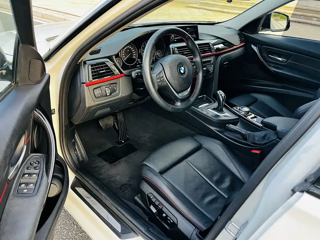 BMW 3 Series — миниатюра 3