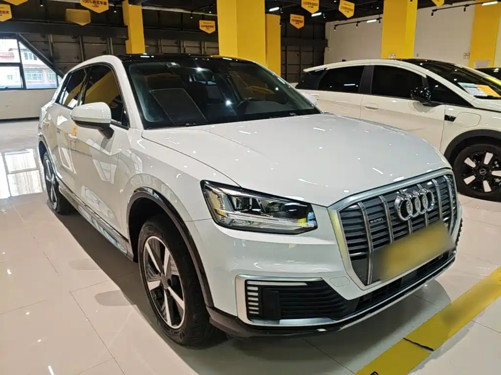 Audi Q2L e-tron — миниатюра 22