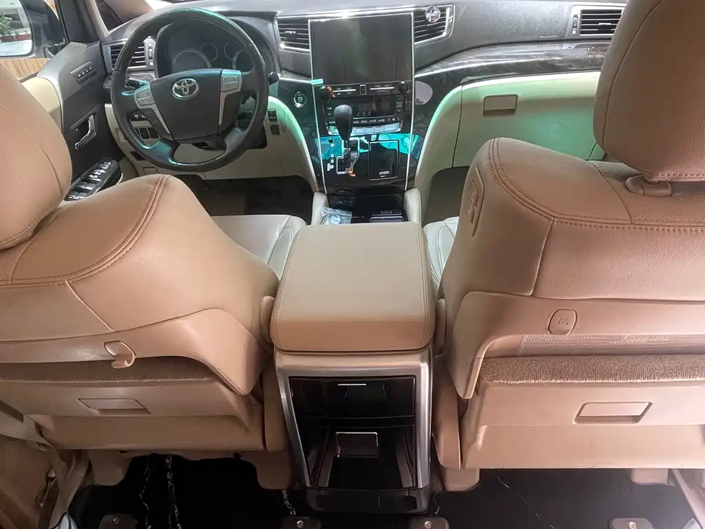 Toyota Alphard 2012 3.5L Luxury