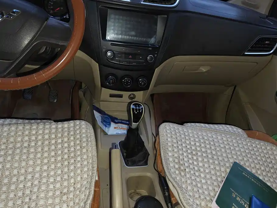 Wuling Hongguang — миниатюра 16