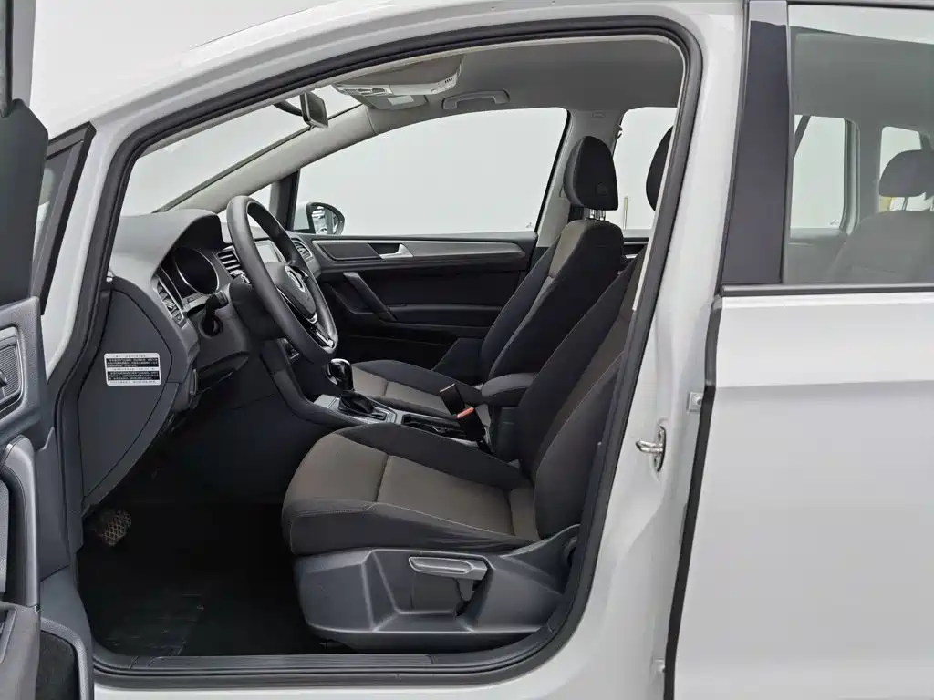 Volkswagen Golf Sportsvan — миниатюра 10