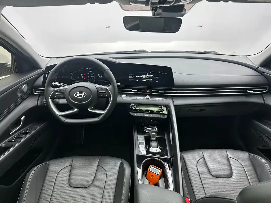 Hyundai Elantra — фотографии объявления, Фото 12