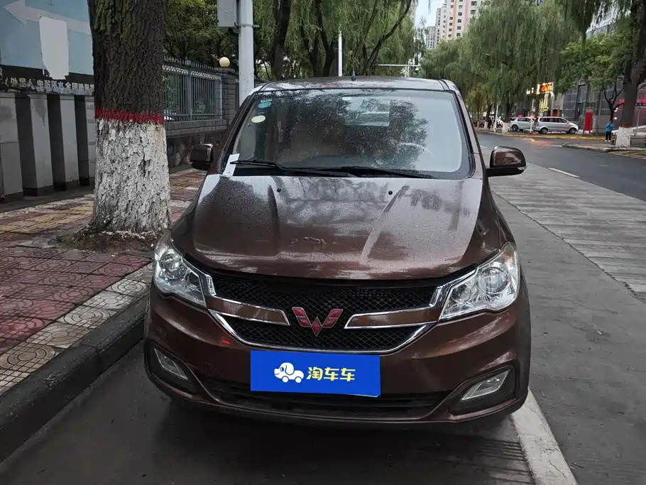 Wuling Hongguang — миниатюра 2