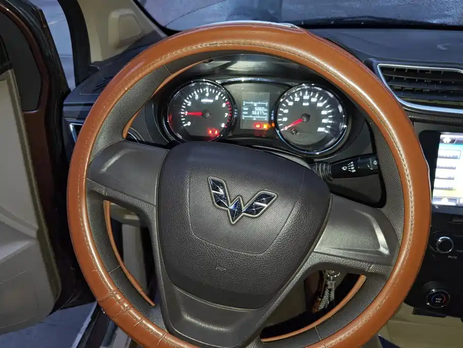 Wuling Hongguang — миниатюра 15