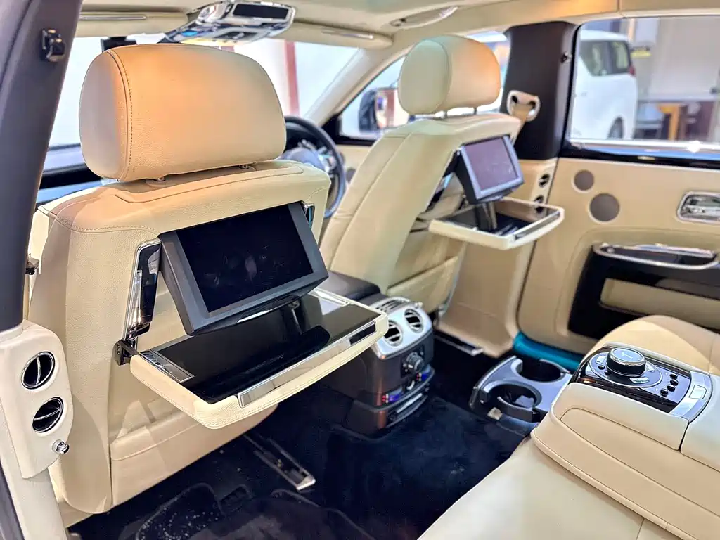 Rolls-Royce Ghost 2010 6.6T Standard