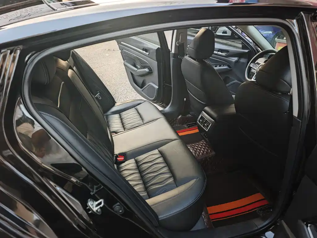 Nissan Teana — миниатюра 11