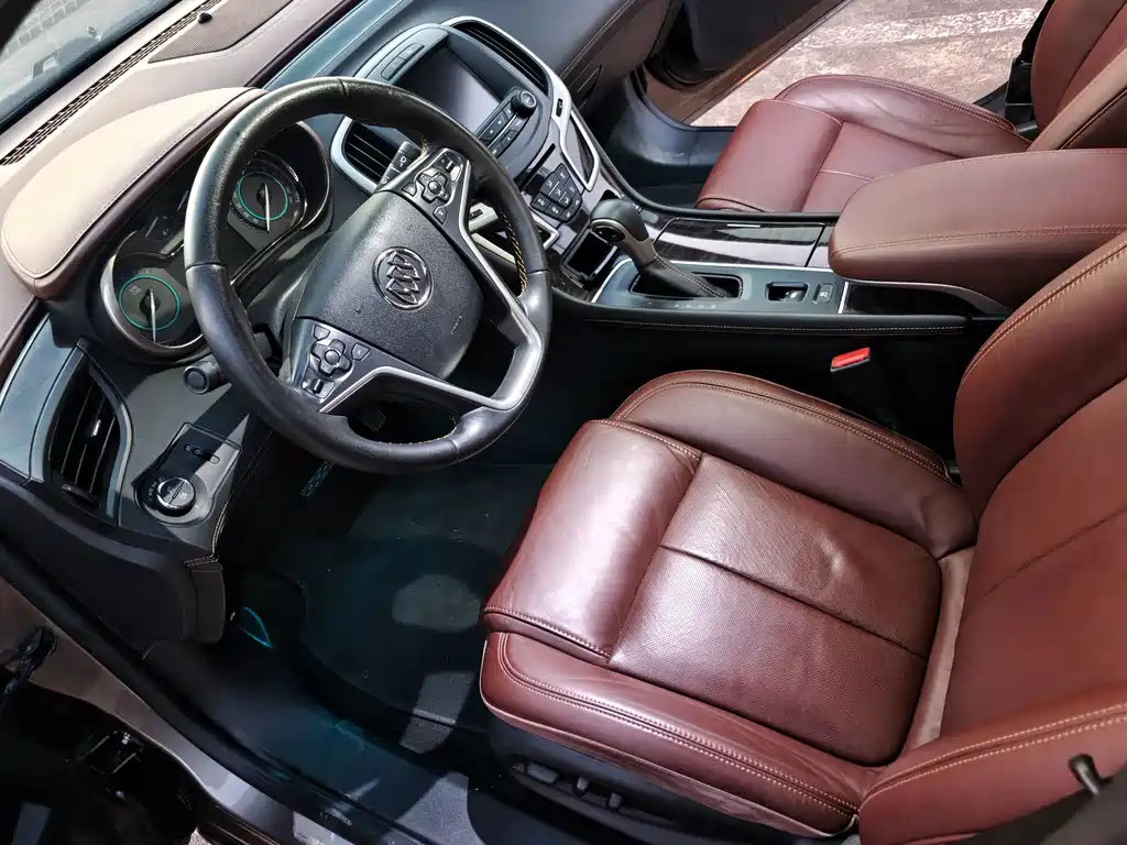 Buick LaCrosse — миниатюра 7