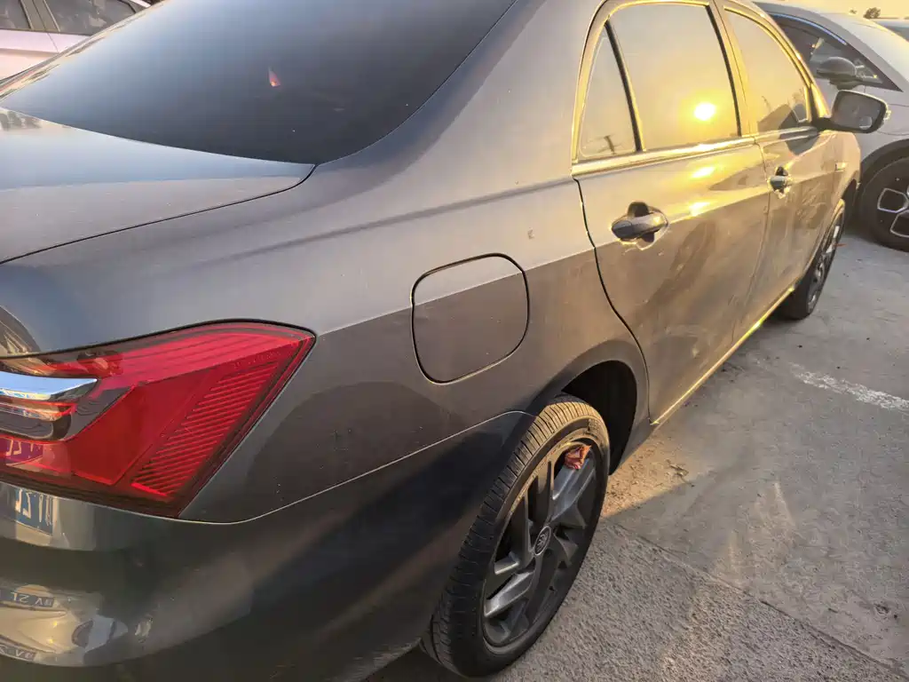 BYD Qin NEV 2019 Luxury
