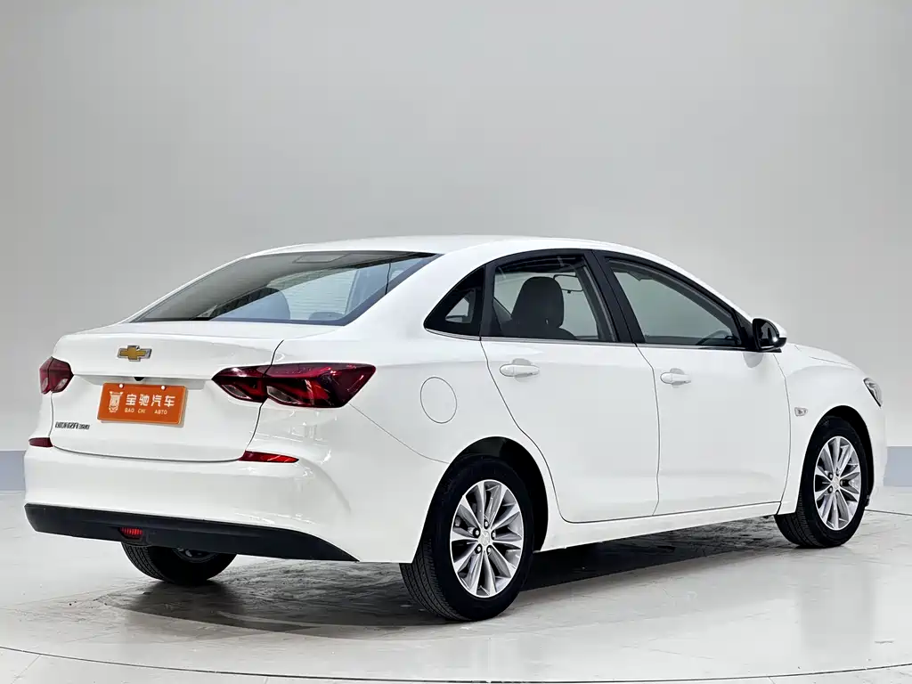 Chevrolet Monza 2022 320 AT Enjoy