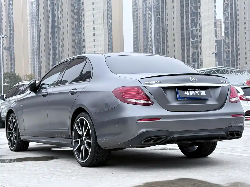 MERCEDES-BENZ E CLASS AMG
