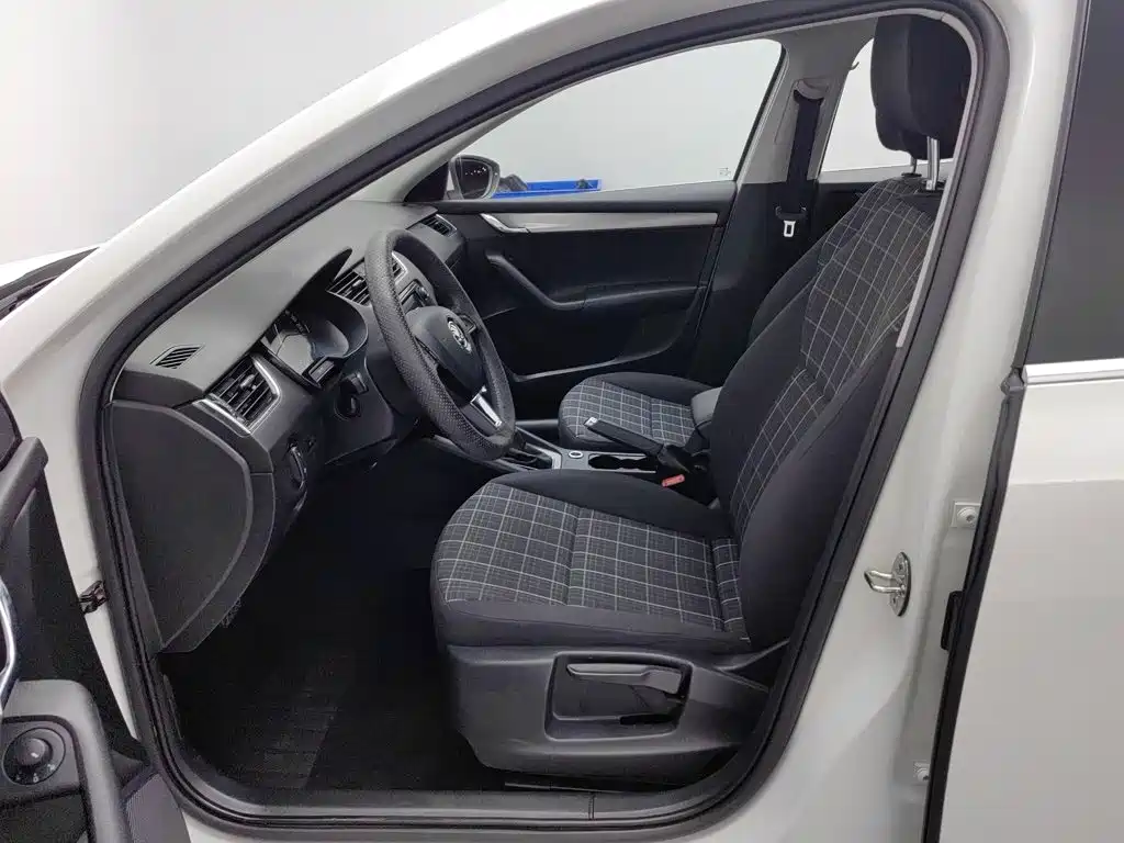 Skoda Octavia — миниатюра 10