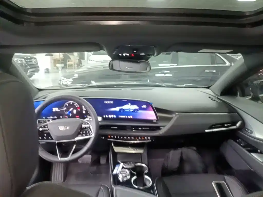 Cadillac GT4 — миниатюра 18
