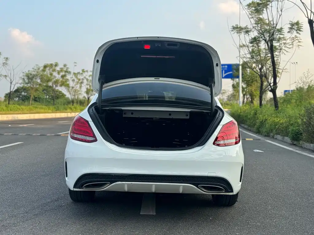 Mercedes-Benz C-Class — миниатюра 26